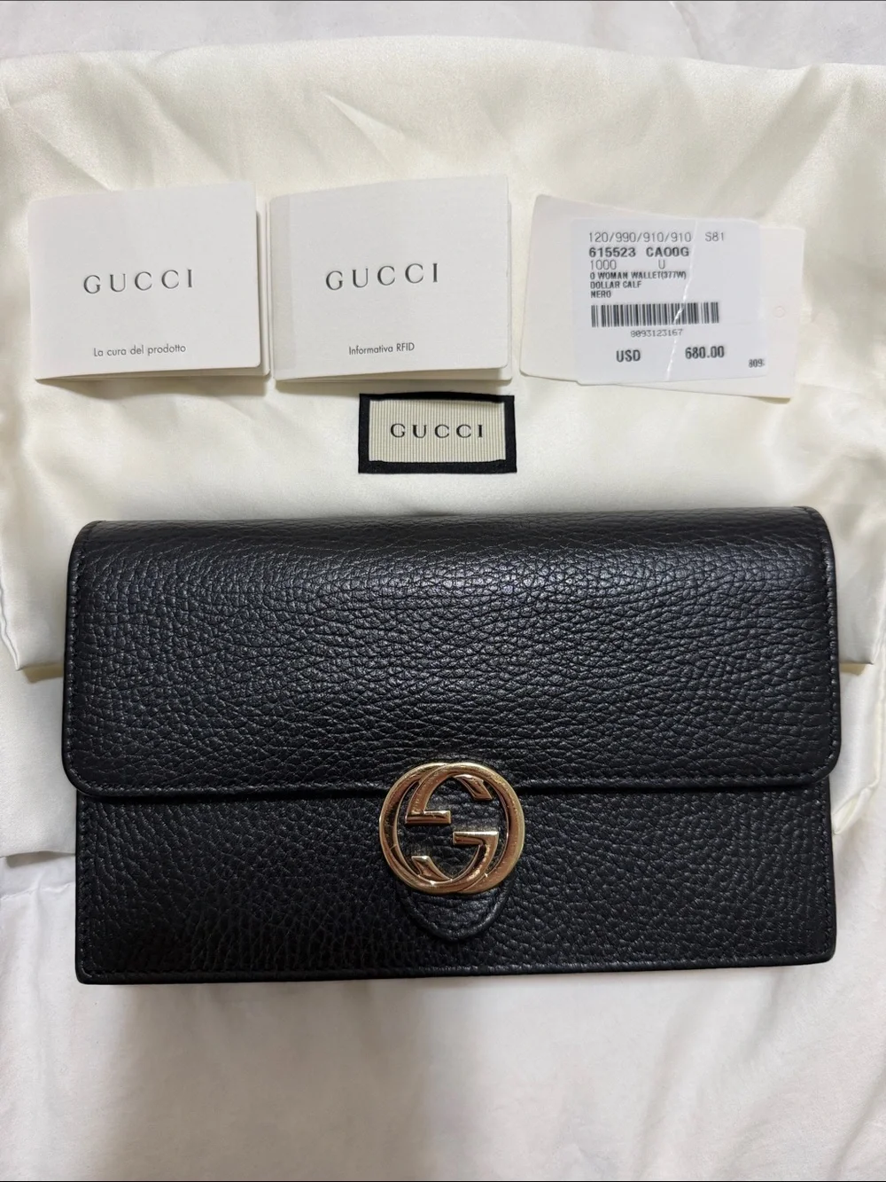 Gucci Black Pebbled Leather Wallet with Gold Double G (authentic)